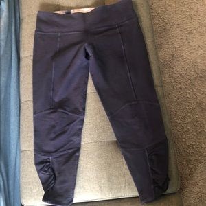 Lululemon dark purple Capri pants